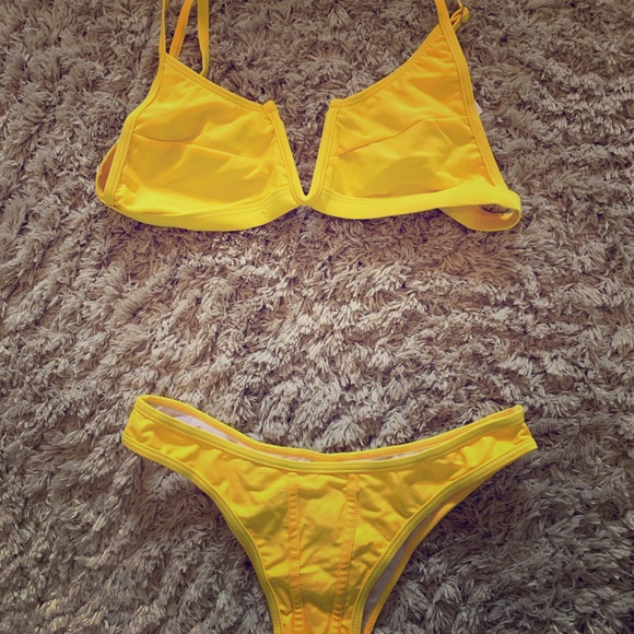 Bold yellow bikini! - Picture 1 of 4